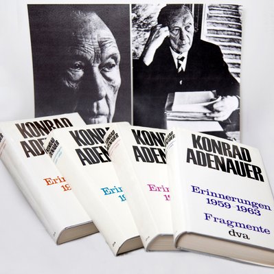 Vier Bücher aus Adenauers Memoiren 
