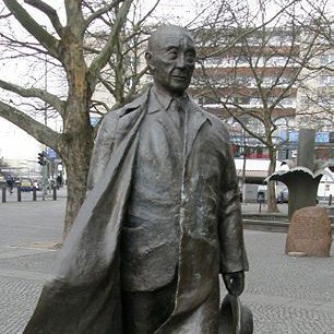 Adenauer-Denkmal, Konrad-Adenauer-Platz, Berlin