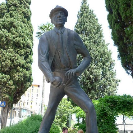 Adenauer-Denkmal an der Seepromenade von Griante-Cadenabbia